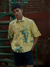 Load image into Gallery viewer, Yellow Snake Shirt
